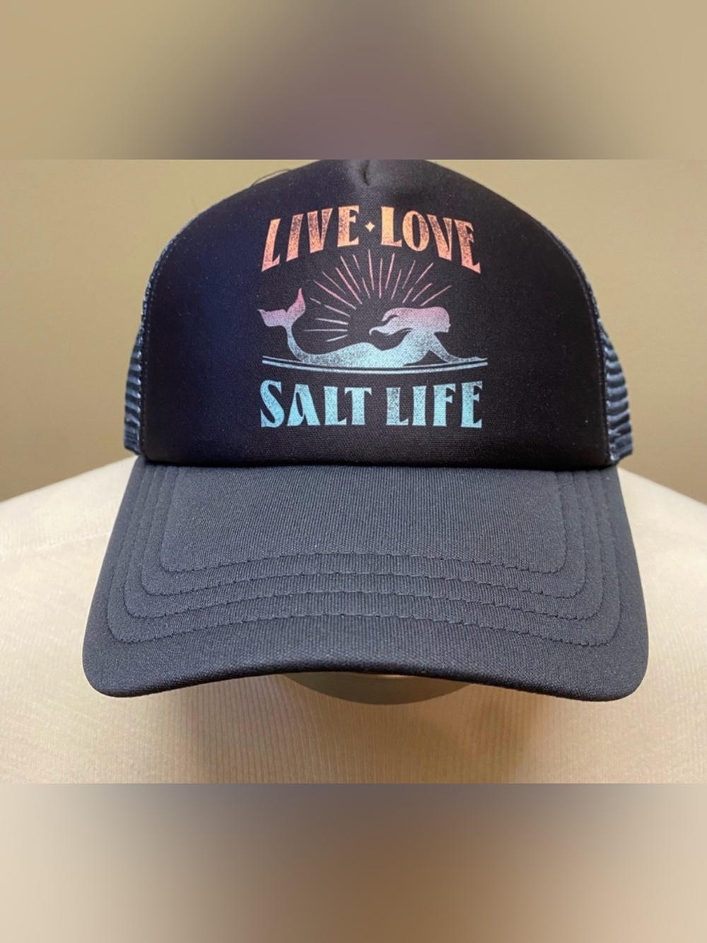 NWT 🤩 🧜🏽‍♀️ Salt Life Women's Black Live Love Mermaid SnapBack Hat 🌊